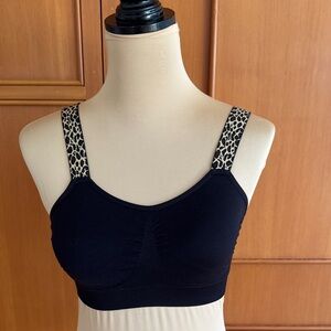 Strap Its bra. One size fits all.  Leopard straps.